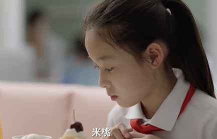 《小舍得》更新至第21集，让观众看到了人性的温暖