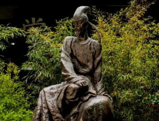 杜甫为什么能成为文化史上的丰碑？他为什么能被人敬仰？