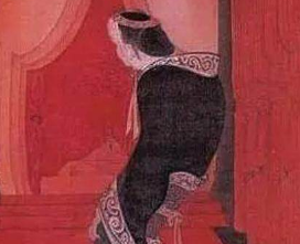 钟无艳为何能成为齐国皇后？她是如何看待齐国局势的？