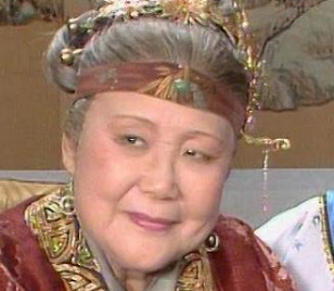 红楼梦里令人过目不忘的贾母，是个什么样的形象？