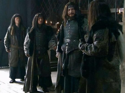 贾诩的一生是怎样的？与诸葛亮相比，谁更厉害？