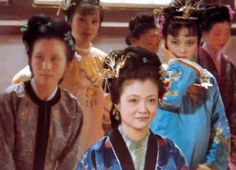 红楼梦中宁国府的那些妾室过的是什么样的生活？