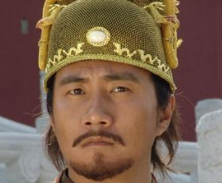 历史上朱元璋起兵之后为何没像李渊第二年就称帝？