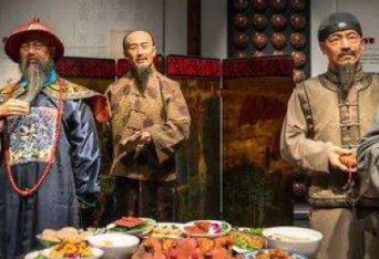 清朝时期官吏制度怎么样？俸禄最高的官职是什么？