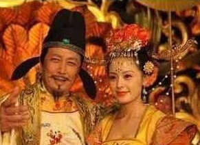 历史上父妻子继的习俗是如何形成的？为何会存在？