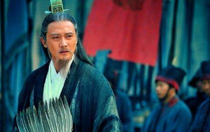 诸葛亮为何执意北伐，而不向西南扩张呢？