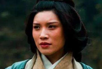 刘备手下官职最高的人是谁？是不是诸葛亮？