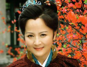 红楼梦中薛姨妈为何不跟薛宝钗一起住？原因是什么？