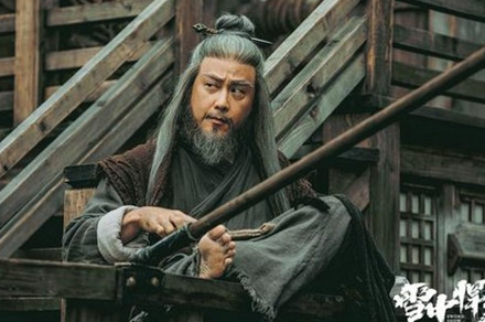 《雪中悍刀行》一剑破甲是在第几章 李淳罡教两袖青蛇的原因是什么