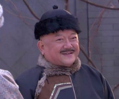 在乾隆时期风光无限的和珅，为什么在嘉靖时期就被杀了？