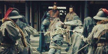 吕布遭受失败确实让人唏嘘，但他的失败真的只是偶然吗？