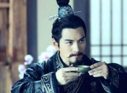 诸葛亮连李严都敢下手 诸葛亮为何不敢动他的儿子