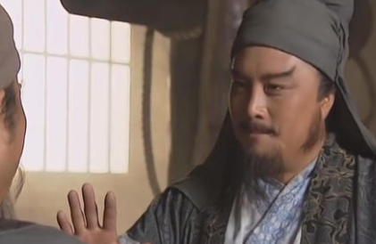 水浒传中卢俊义的武功如何？有没有林冲厉害？
