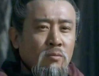 刘备在赤壁之战前，为何没有一统天下？