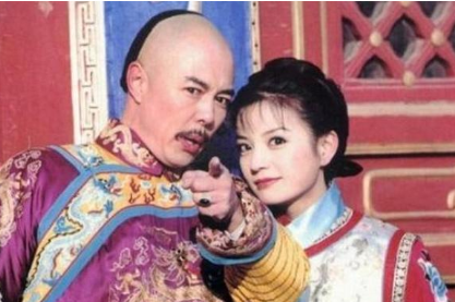 乾隆作诗一首大臣不服，结果此大臣惨死