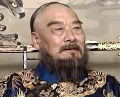 鳌拜本战功赫赫并对皇帝忠心耿耿，为什么后来变得嚣张跋扈？