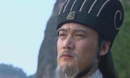 古人头发那么长，诸葛亮怎么知道魏延还长着反骨？