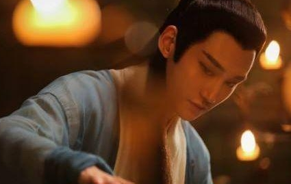 大臣却非要让此人当皇帝，结果成了一位明君