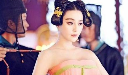 在武则天的计划中，她如何顺理成章的得到李世民的宠幸？