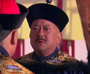 和珅为什么能得到乾隆的宠爱，为何讨不到嘉庆的欢心？