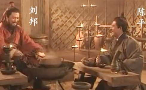 吕后临朝称制后 陈平为什么敢整天喝花酒