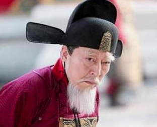 夏言案中严嵩扮演着怎样的角色？严嵩为什么会成为替罪羊？