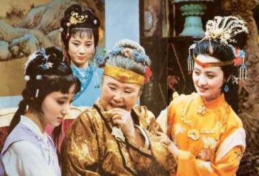《红楼梦》第九十回 失绵衣贫女耐嗷嘈 送果品小郎惊叵测