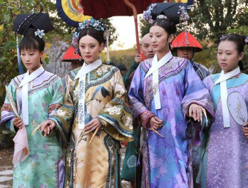 清朝的侍寝制度是怎样的？为什么妃子们会被抬着进寝宫？