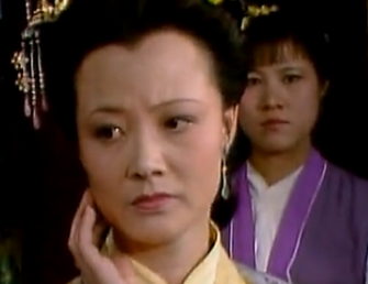 续弦夫人尤氏在贾府的地位如何？连下人都在轻视她