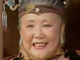 薛宝钗听到贾宝玉说他信木石姻缘后，是什么态度？