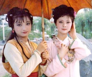 红楼梦中史湘云是如何被薛宝钗出卖的？
