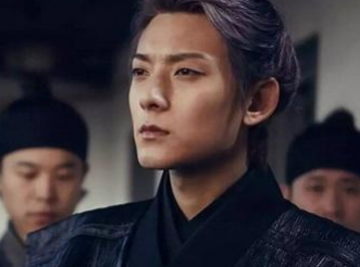 王莽新朝为何只坚持了15年?灭亡的原因是什么？