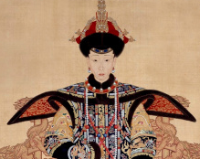令妃为何能如此受宠？她的皇后之位是怎么来的？