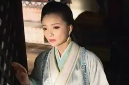 侍女与皇帝生下一儿一女，这两人都家喻户晓