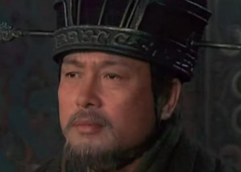 刘备夺取益州时，霍骏担任着什么样的角色？有何贡献