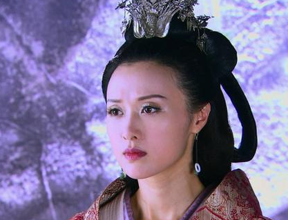 吕雉原本也是心善的夫人 吕雉后来是怎么成为狠毒的女人的