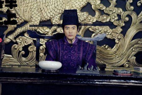 宋仁宗口中的忠臣：范仲淹为何被贬？