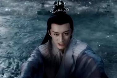 《千古玦尘》中净渊和天启是同一个人吗？