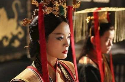 楚国可是秦宣太后的娘家，那么她为何要这么如此针对？