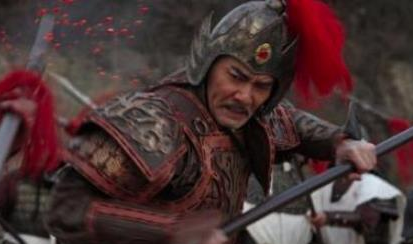 李穆在北周的地位很高，但为何还要帮助杨坚建立隋朝？