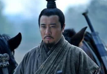 刘备在&ldquo;衣带诏&rdquo;事发后选择投靠袁绍的原因是什么？