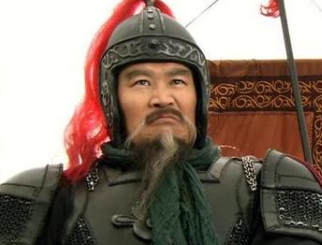 水浒传中，呼延灼对抗十路节度使的结果如何？被追着打？