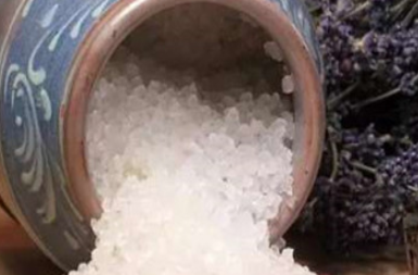 古代的统治者为何对盐铁管控那么的严格呢？