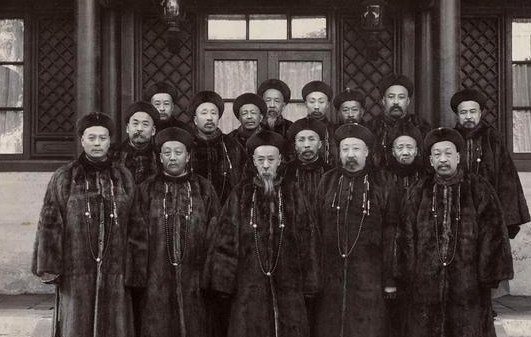 揭秘：清朝官员上班究竟有多累？