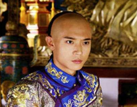 弘晳是康熙最爱的皇孙，为什么不立他为皇太孙？