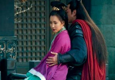 真实的历史上，吕布为何要对义父董卓下手呢？