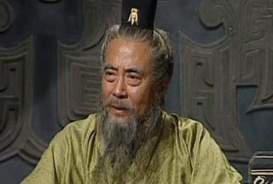 陶谦为什么敢主动攻击强大的曹操呢？