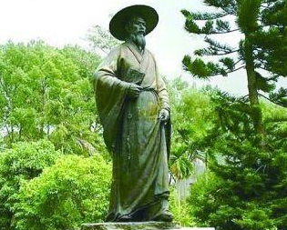 苏轼晚年时为什么会被贬至遥远的海南岛？他在海南过得怎么样？