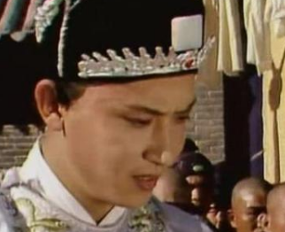 水浒传中北静王愿意去结交贾宝玉，原因是什么