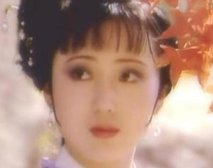 红楼梦中与宝玉关系亲密的都有哪些女孩子？